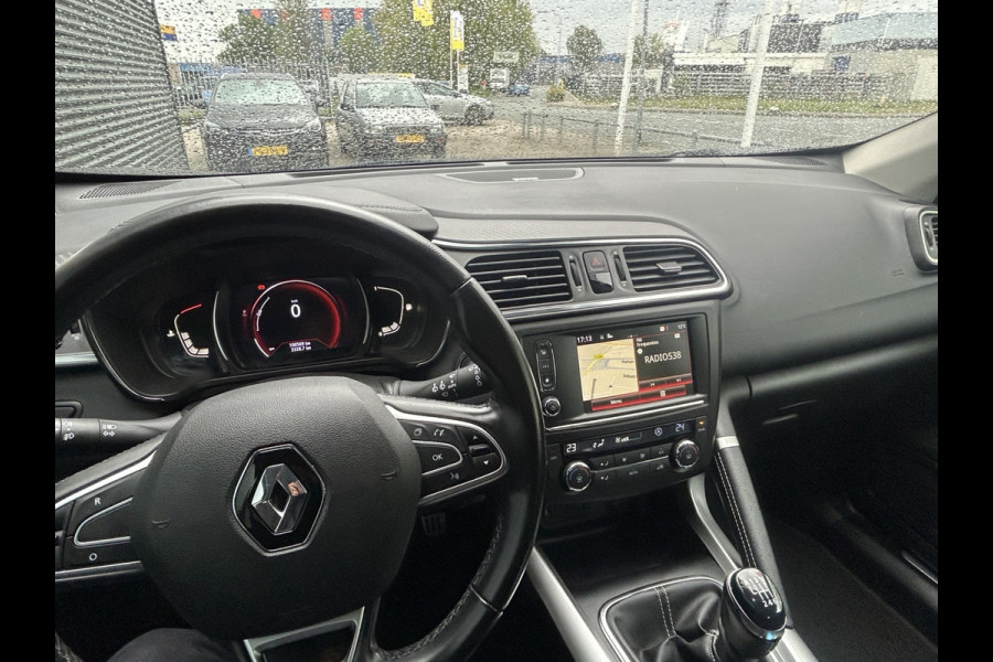 Renault Kadjar BWJ 2018 | 1.2TCe 131PK Bose | TREKHAAK | 19'' LMV | CARPLAY | CAMERA A | CLIMA | NAVI | LEDER/STOF |