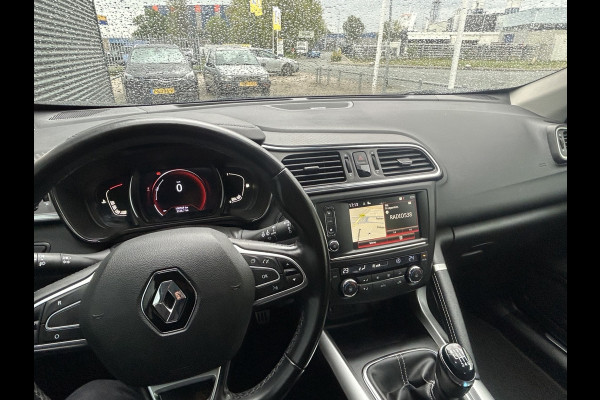 Renault Kadjar BWJ 2018 | 1.2TCe 131PK Bose | TREKHAAK | 19'' LMV | CARPLAY | CAMERA A | CLIMA | NAVI | LEDER/STOF |