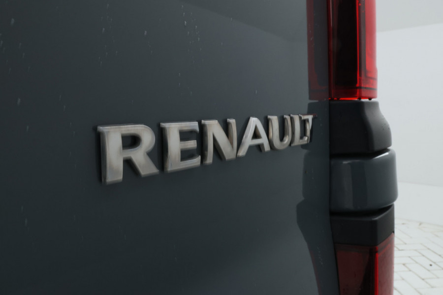 Renault Trafic 2.0 dCi 145 T29 L2H1 DC Comfort 5 Pers. Automaat, Cruise,  Airco