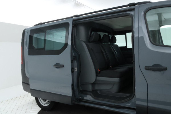Renault Trafic 2.0 dCi 145 T29 L2H1 DC Comfort 5 Pers. Automaat, Cruise,  Airco