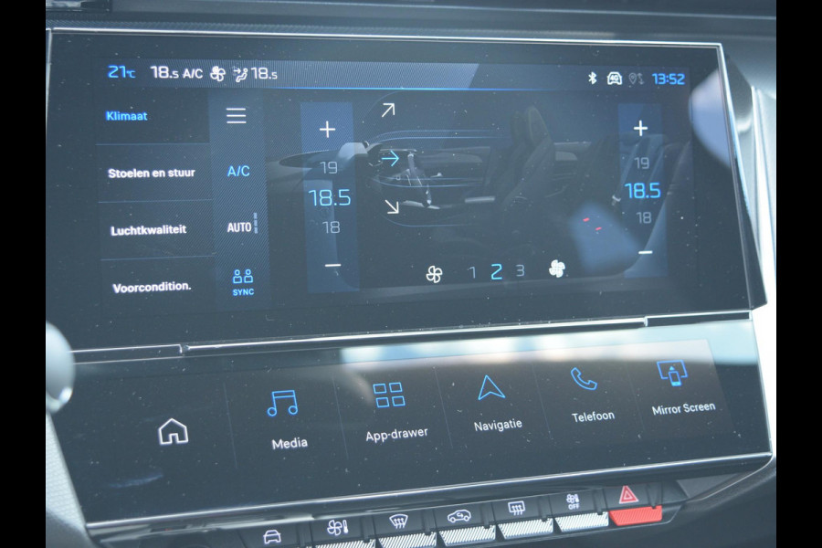 Peugeot 408 1.6 GT Exclusive Plug-In Hybrid 240 | SCHUIF / KANTELDAK | 20" L.M.V. | LEDEREN BEKLEDING | STOELVERWARMING | NIEUWE MODEL!