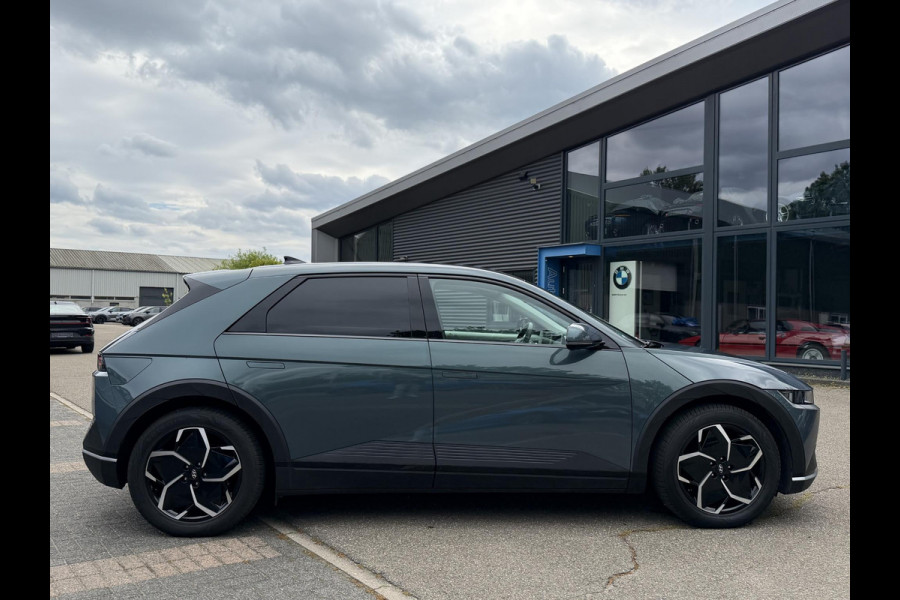 Hyundai IONIQ 5 Connect 77.4 kWh SOH 99%| WARMTEPOMP| HYUNDAI GARANTIE T/M 07-2028| ACHTERBANK VERWARMD| AFNEEMBARE TREKHAAK| ELEK. STOELEN| ADAPTIVE CRUISE CONTROL| DEALER ONDERHOUDEN| STOEL + STUURVERWARMING