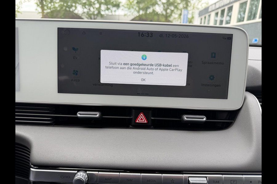 Hyundai IONIQ 5 Connect 77.4 kWh SOH 99%| WARMTEPOMP| HYUNDAI GARANTIE T/M 07-2028| ACHTERBANK VERWARMD| AFNEEMBARE TREKHAAK| ELEK. STOELEN| ADAPTIVE CRUISE CONTROL| DEALER ONDERHOUDEN| STOEL + STUURVERWARMING