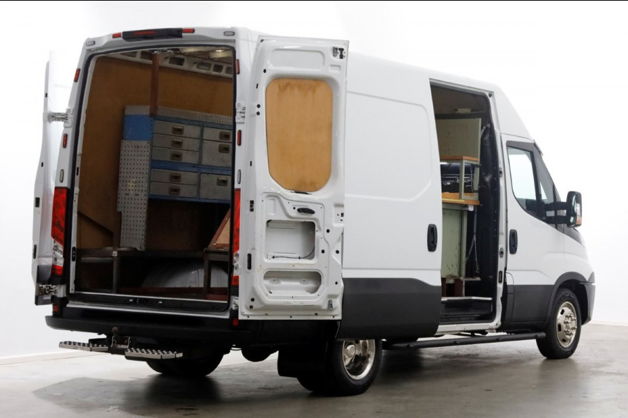 Iveco Daily 35C14 136pk E6 HiMatic Automaat L2H2 Airco/Camera/Trekhaak 3500kg 09-2018