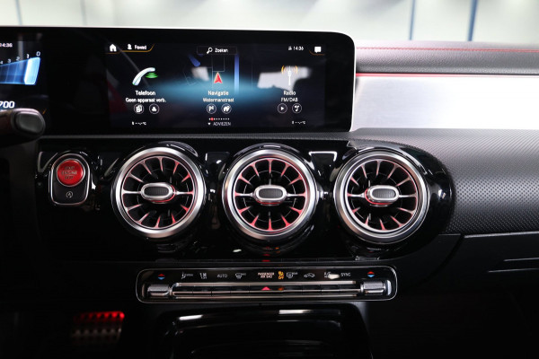 Mercedes-Benz CLA-Klasse AMG 35 4MATIC 360+PK MULTIBEAM/SFEER/VIRTUAL/PANO/HALF LEER+S.VERWARMING+MEMORY/360/ACC/12 MDN GARANTIE!