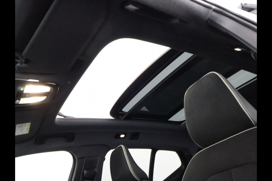 Volvo XC40 Recharge P8 AWD R-Design Two-Tone | Apple Carplay & AndroidAUTO | Camera |