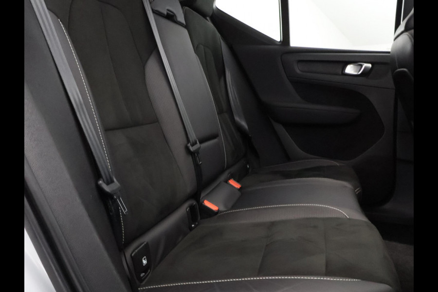 Volvo XC40 Recharge P8 AWD R-Design Two-Tone | Apple Carplay & AndroidAUTO | Camera |