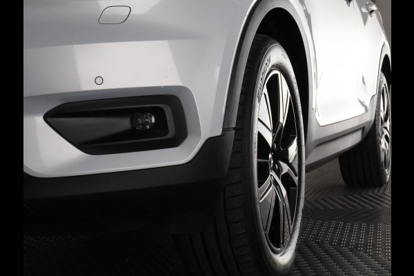 Volvo XC40 Recharge P8 AWD R-Design Two-Tone | Apple Carplay & AndroidAUTO | Camera |
