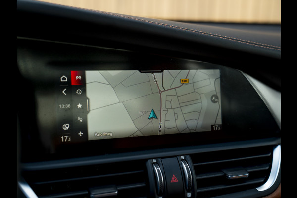 Alfa Romeo Giulia 2.0T Veloce AWD 280pk | Pano-dak | Harman/Kardon | Verde Visconti