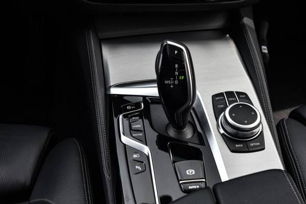 BMW 5 Serie 520e M-Sport, [SoH 90%], Shadow Line, Laser, Memory, HUD, Camera, Carplay, Ambient,