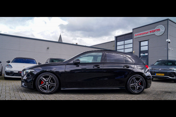 Mercedes-Benz A-Klasse 200 AMG / A35 Look | Panorama | Luxe Leder | Stoelverwarming | Sfeerverlichting | 360 cam | Cruise control