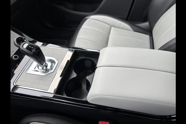 Land Rover Range Rover Evoque 1.5 P300e AWD R-Dynamic SE Panoramadak Lederen bekleding R Dynamic Exterior + Black Pack 20” lichtmetalen velgen