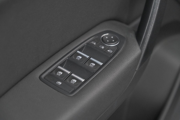 Renault Captur TCe 100 Intens | Trekhaak | Navigatie | Parkeersensoren | Apple Carplay
