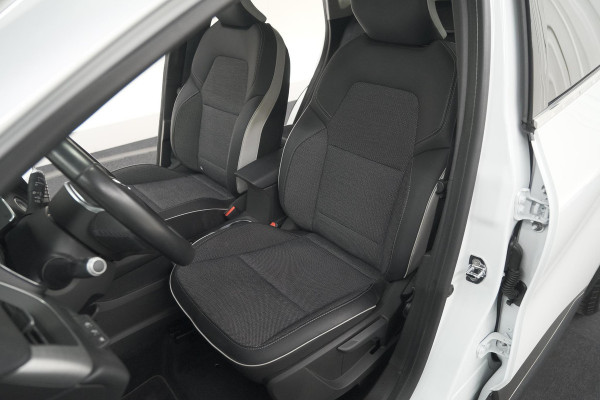Renault Captur TCe 100 Intens | Trekhaak | Navigatie | Parkeersensoren | Apple Carplay