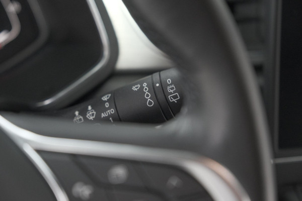 Renault Captur TCe 100 Intens | Trekhaak | Navigatie | Parkeersensoren | Apple Carplay
