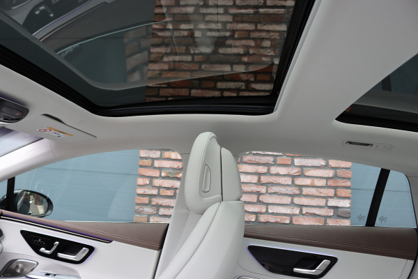 Mercedes-Benz EQE 300 Business Line 90 kWh | 49.000,- ex BTW | Hyperscreen | Luchtvering | Distronic | Panoramadak | Burmester | Camera | | Leder | Verwarmd Stuurwiel | Warmtepomp | Rijassistentiepakket |