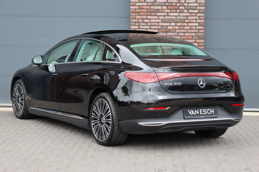 Mercedes-Benz EQE 300 Business Line 90 kWh | 49.000,- ex BTW | Hyperscreen | Luchtvering | Distronic | Panoramadak | Burmester | Camera | | Leder | Verwarmd Stuurwiel | Warmtepomp | Rijassistentiepakket |