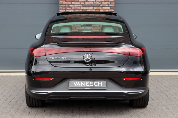 Mercedes-Benz EQE 300 Business Line 90 kWh | 49.000,- ex BTW | Hyperscreen | Luchtvering | Distronic | Panoramadak | Burmester | Camera | | Leder | Verwarmd Stuurwiel | Warmtepomp | Rijassistentiepakket |