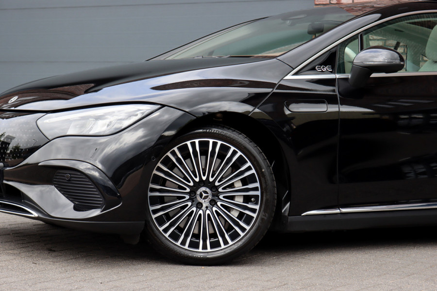 Mercedes-Benz EQE 300 Business Line 90 kWh | 49.000,- ex BTW | Hyperscreen | Luchtvering | Distronic | Panoramadak | Burmester | Camera | | Leder | Verwarmd Stuurwiel | Warmtepomp | Rijassistentiepakket |