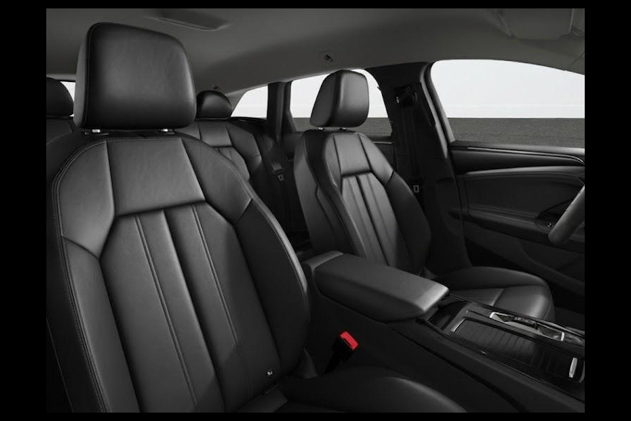 Audi A6 Avant e-tron Advanced edition 83 kWh 286 pk | Trekhaak, elektr. wegklapbaar | Tech plus | Privacy glas | Lederen bekleding |