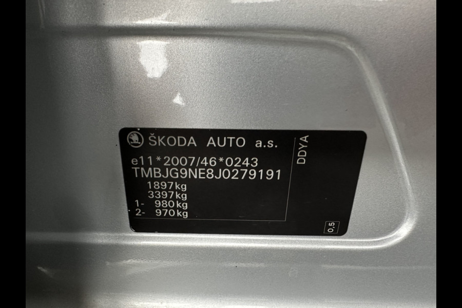 Škoda Octavia Combi 1.6 TDI Greentech Ambition Business (INCL-BTW) *NAVI-FULLMAP | COMFORT-SEATS | ECC | PDC | CRUISE | 16''ALU*
