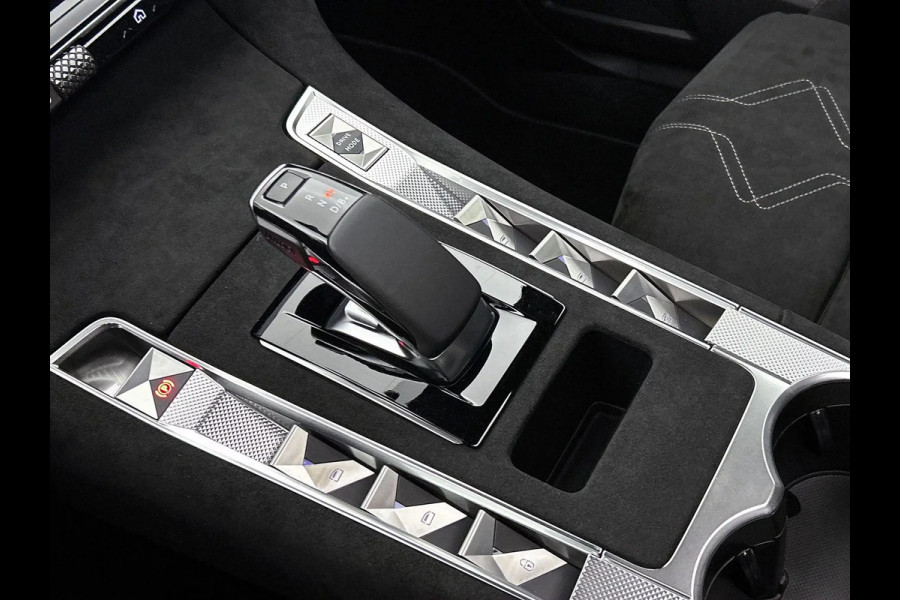 DS 7 7 E-Tense 300 Performance Line+ Bj. 2024 SOH 100% | 19.000km | Massage | Trekhaak