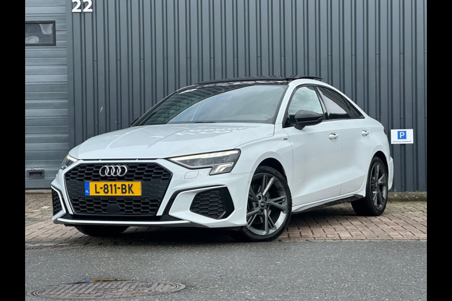 Audi A3 Limousine 35 TFSI S edition Pano | Stoelverw.| Navi