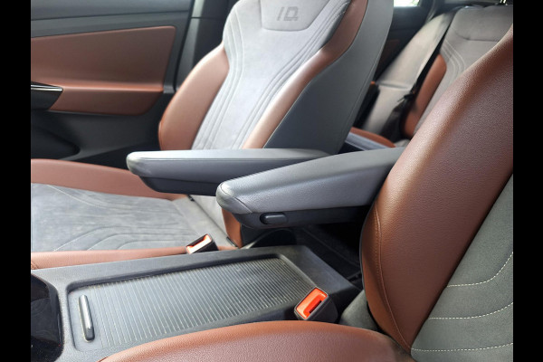 Volkswagen ID.4 First 77 kWh | SOH: 92.7% | Trekhaak wkb | LM 20 Inch | Adaptive CC | Navi | Camera | Smart Climate |