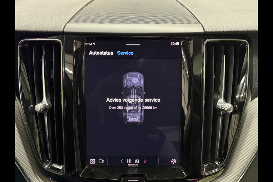 Volvo XC60 T6 Plug-in Hybrid AWD 350pk Plus Dark | Accu 100% | Panoramadak | Trekhaak | Memory | 360 Camera