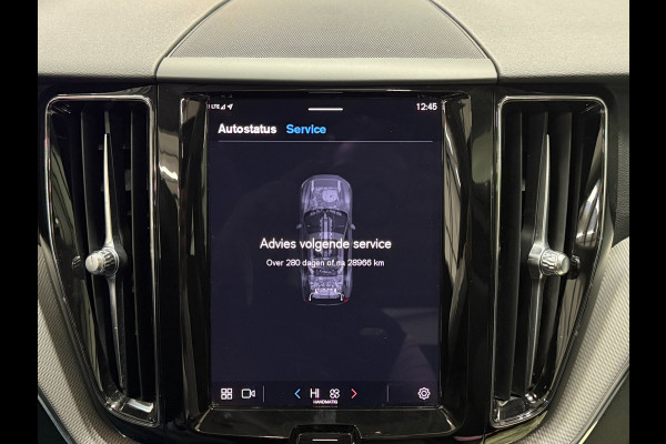 Volvo XC60 T6 Plug-in Hybrid AWD 350pk Plus Dark | Accu 100% | Panoramadak | Trekhaak | Memory | 360 Camera