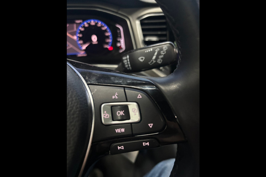 Volkswagen T-Roc 1.0 TSI Style Business Navi | Clima | PANO | Navi | PDC