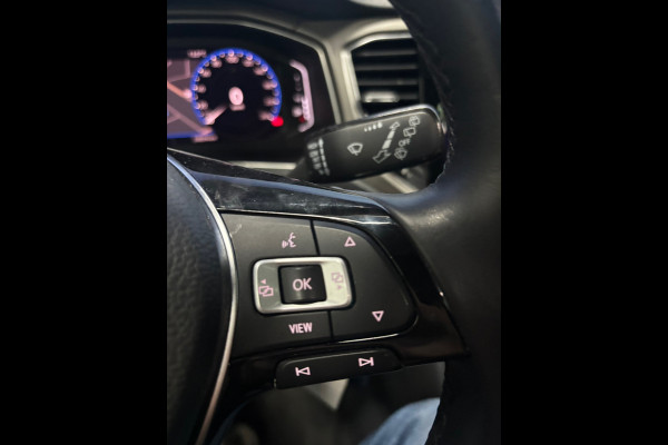 Volkswagen T-Roc 1.0 TSI Style Business Navi | Clima | PANO | Navi | PDC