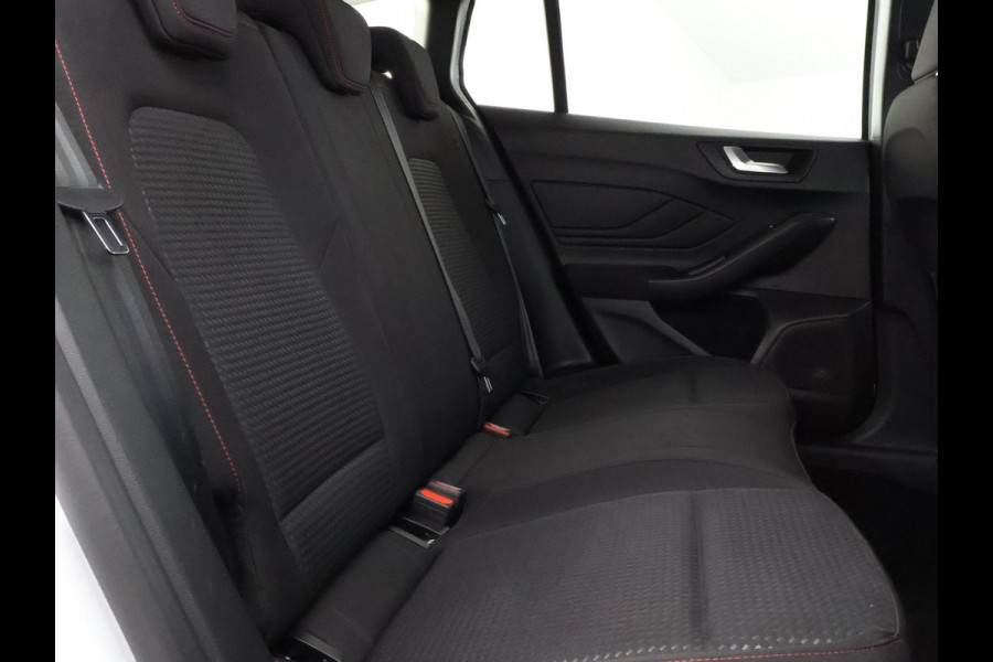 Ford FOCUS Wagon 1.0 EcoBoost ST Line Sports Business | Navigatie | Parkeersensoren | Climate Control |