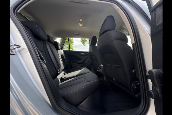 Škoda Kamiq 1.0 TSI Ambition TREKHAAK UITKLAPBAAR / CAMERA / ADAPTIEVE CRUISE CONTROL / 4-SEIZOENBAND / STOELV. / LED / SMART LINK