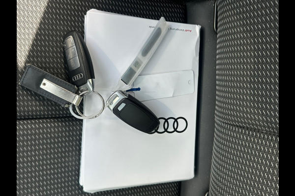 Audi A3 Limousine 35 TFSI S edition Pano | Stoelverw.| Navi