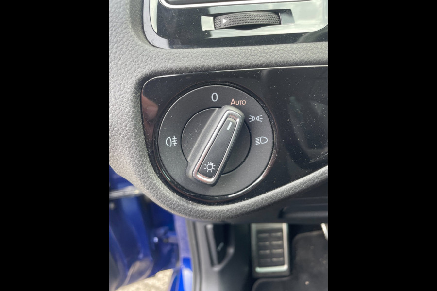Volkswagen Golf Variant 1.5 TSI R-line | R-line interieur en exterieur pakket | Digitale cockpit