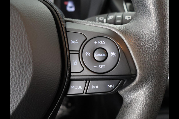 Toyota Corolla 1.8 Hybrid Comfort Bi-Tone . Adaptieve Cruise control . Apple CarPlay & AndroidAUTO . Camera