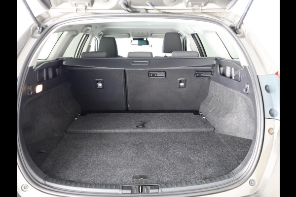 Toyota Auris Touring Sports 1.8 DYNAMIC NAVI DEALERAUTO GARANTIE 5-2028* CAMERA . TREKHAAK. KEYLESS START/STOP . CRUISE CONTROL