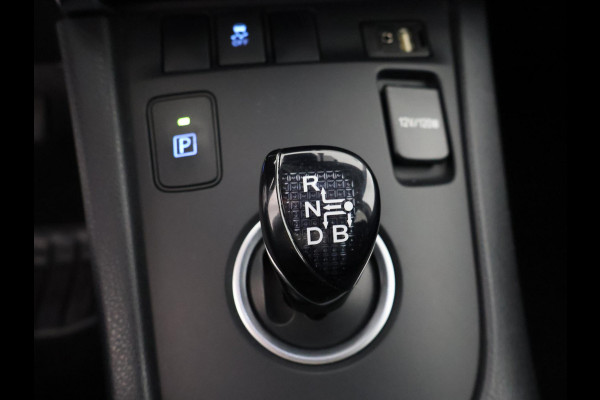 Toyota Auris Touring Sports 1.8 DYNAMIC NAVI DEALERAUTO GARANTIE 5-2028* CAMERA . TREKHAAK. KEYLESS START/STOP . CRUISE CONTROL