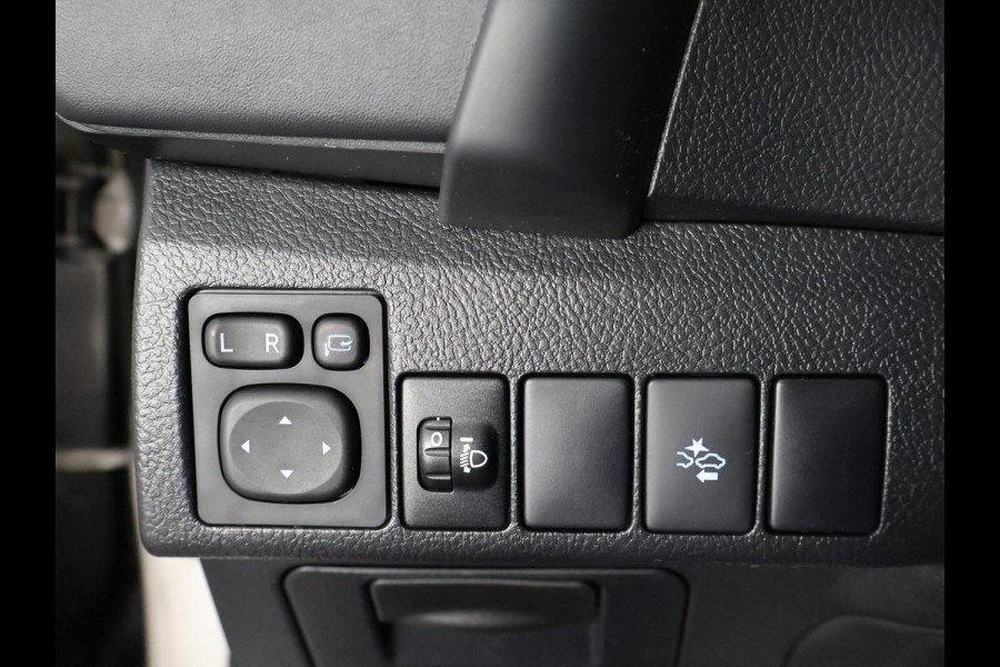 Toyota Auris Touring Sports 1.8 DYNAMIC NAVI DEALERAUTO GARANTIE 5-2028* CAMERA . TREKHAAK. KEYLESS START/STOP . CRUISE CONTROL