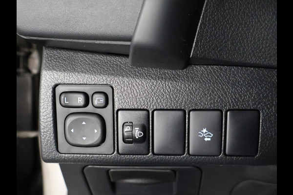 Toyota Auris Touring Sports 1.8 DYNAMIC NAVI DEALERAUTO GARANTIE 5-2028* CAMERA . TREKHAAK. KEYLESS START/STOP . CRUISE CONTROL