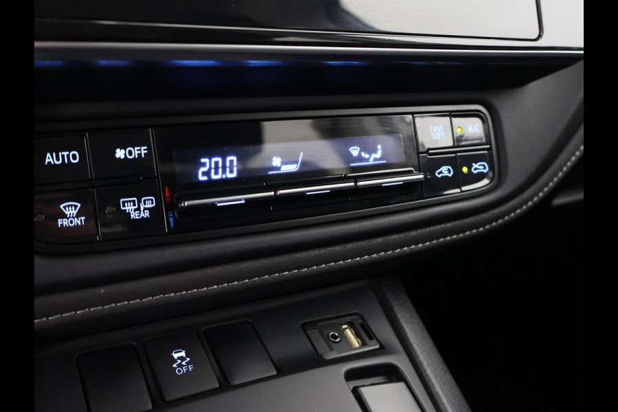 Toyota Auris Touring Sports 1.8 DYNAMIC NAVI DEALERAUTO GARANTIE 5-2028* CAMERA . TREKHAAK. KEYLESS START/STOP . CRUISE CONTROL