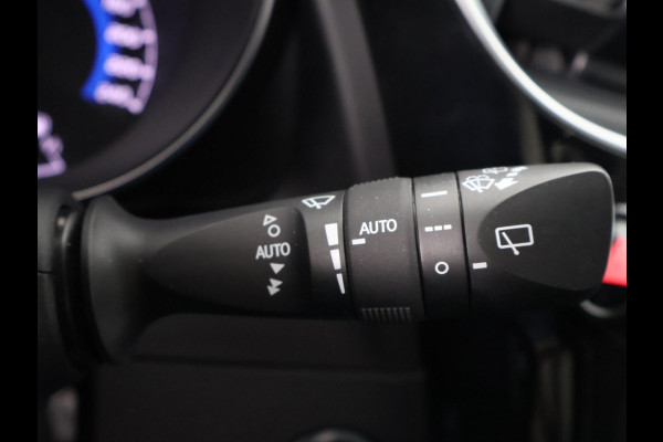 Toyota Auris Touring Sports 1.8 DYNAMIC NAVI DEALERAUTO GARANTIE 5-2028* CAMERA . TREKHAAK. KEYLESS START/STOP . CRUISE CONTROL