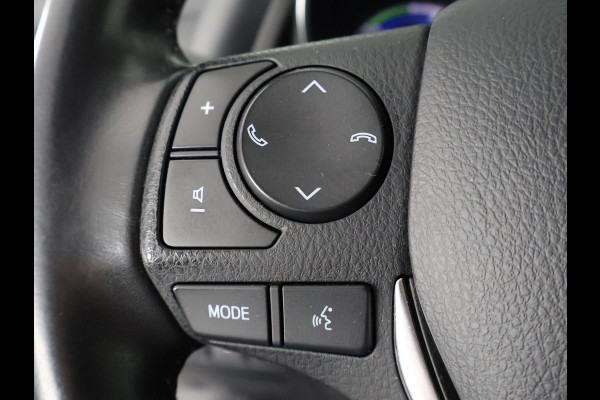 Toyota Auris Touring Sports 1.8 DYNAMIC NAVI DEALERAUTO GARANTIE 5-2028* CAMERA . TREKHAAK. KEYLESS START/STOP . CRUISE CONTROL