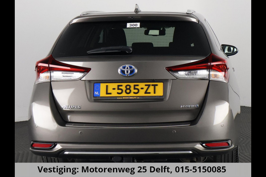 Toyota Auris Touring Sports 1.8 DYNAMIC NAVI DEALERAUTO GARANTIE 5-2028* CAMERA . TREKHAAK. KEYLESS START/STOP . CRUISE CONTROL