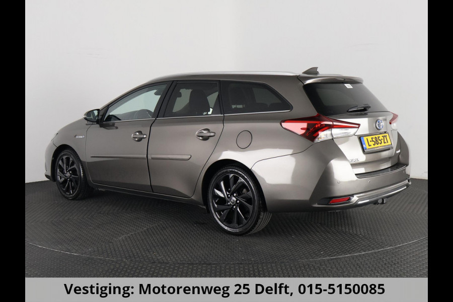 Toyota Auris Touring Sports 1.8 DYNAMIC NAVI DEALERAUTO GARANTIE 5-2028* CAMERA . TREKHAAK. KEYLESS START/STOP . CRUISE CONTROL
