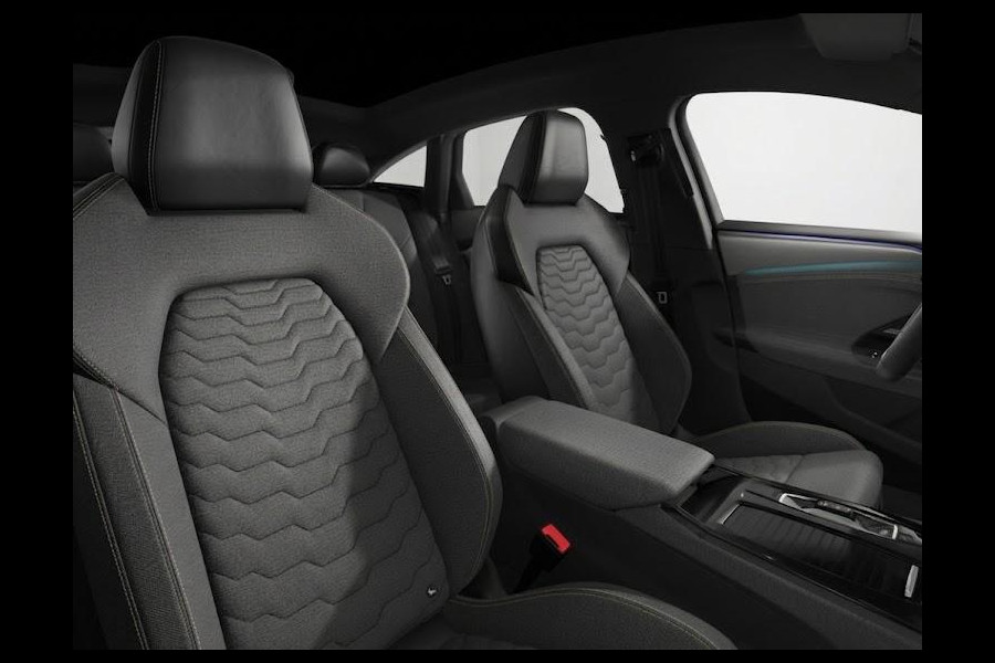 Audi A6 Sportback e-tron S edition 100kWh 367 PK | Techniekpakket pro | MMI experience pro | Glazen panoramadak | Trekhaak |