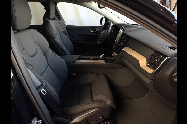 Volvo XC60 2.0 T6 AWD ULTRA DARK NW MODEL ELEK.TREKHAAK HARMAN KARDON HEADUP 360.CAM LEER SCHUIFDAK PHEV Plug in Hybrid ✅ Top Auto's Wijchen ,  Altijd een Ruim aanbod van Volvo's i  BUSINESS / CORE / BRIGHT / DARK / ULTRA DARK / PLUS DARK / BLACK EDITION  / ESSENTIAL / T6 / T8 ✅