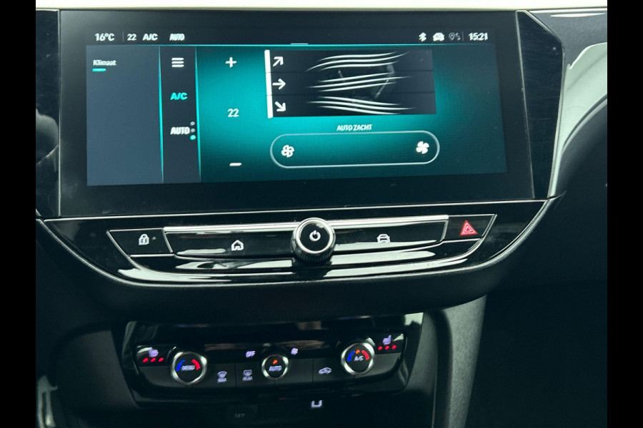 Opel Corsa 1.2 Turbo 136pk Hybrid GS Automaat Navigatie Apple Carplay/ Android Auto Camera Parkeersensoren Cruise Control Stoel- en stuurverwarming Airco Lichtmetalen velgen Getinte ramen