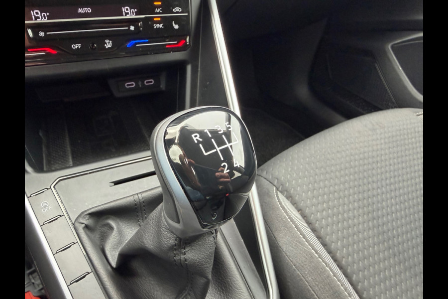 Volkswagen Polo 1.0 TSI Life Business | ACC + CARPLAY + NAVI + STOELVERWARMING |
